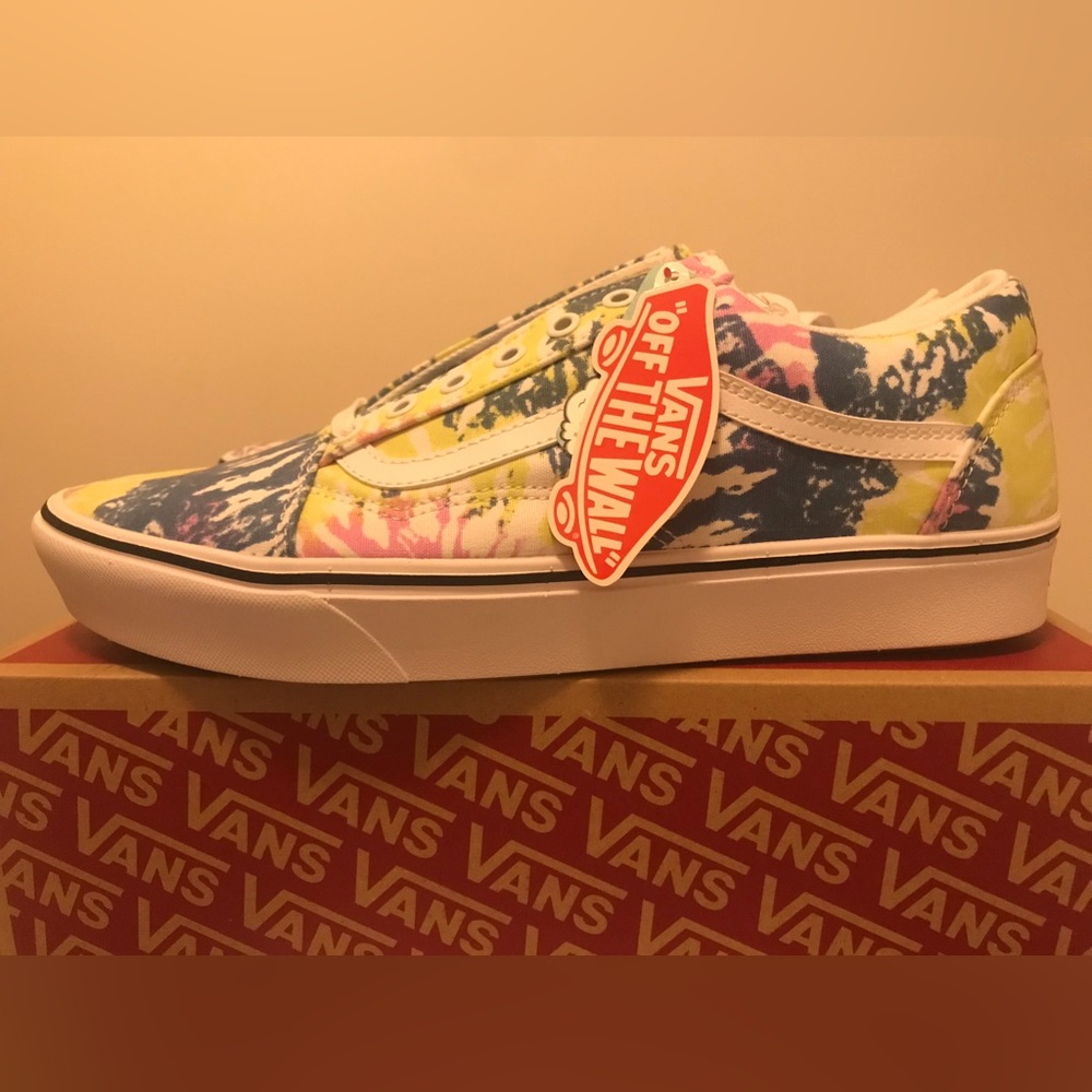 Mens tie-dye vans